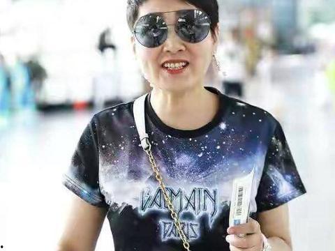 凯莉最新爆料图片视频,独家图片视频揭秘幕后真相  第1张